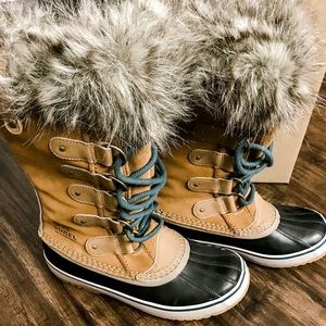 ✨NEW Joan of Arctic Snow Boot